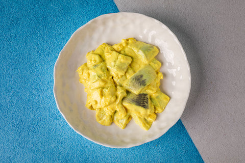Karry Mayo Sild - sałatka śledziowa z majonezem i żółtym curry